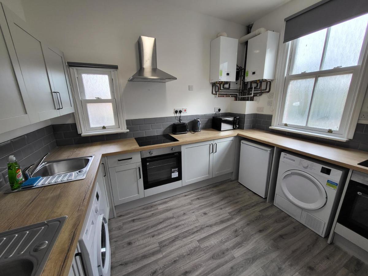 Nottingham Forest Rd, Short Stays Exterior photo